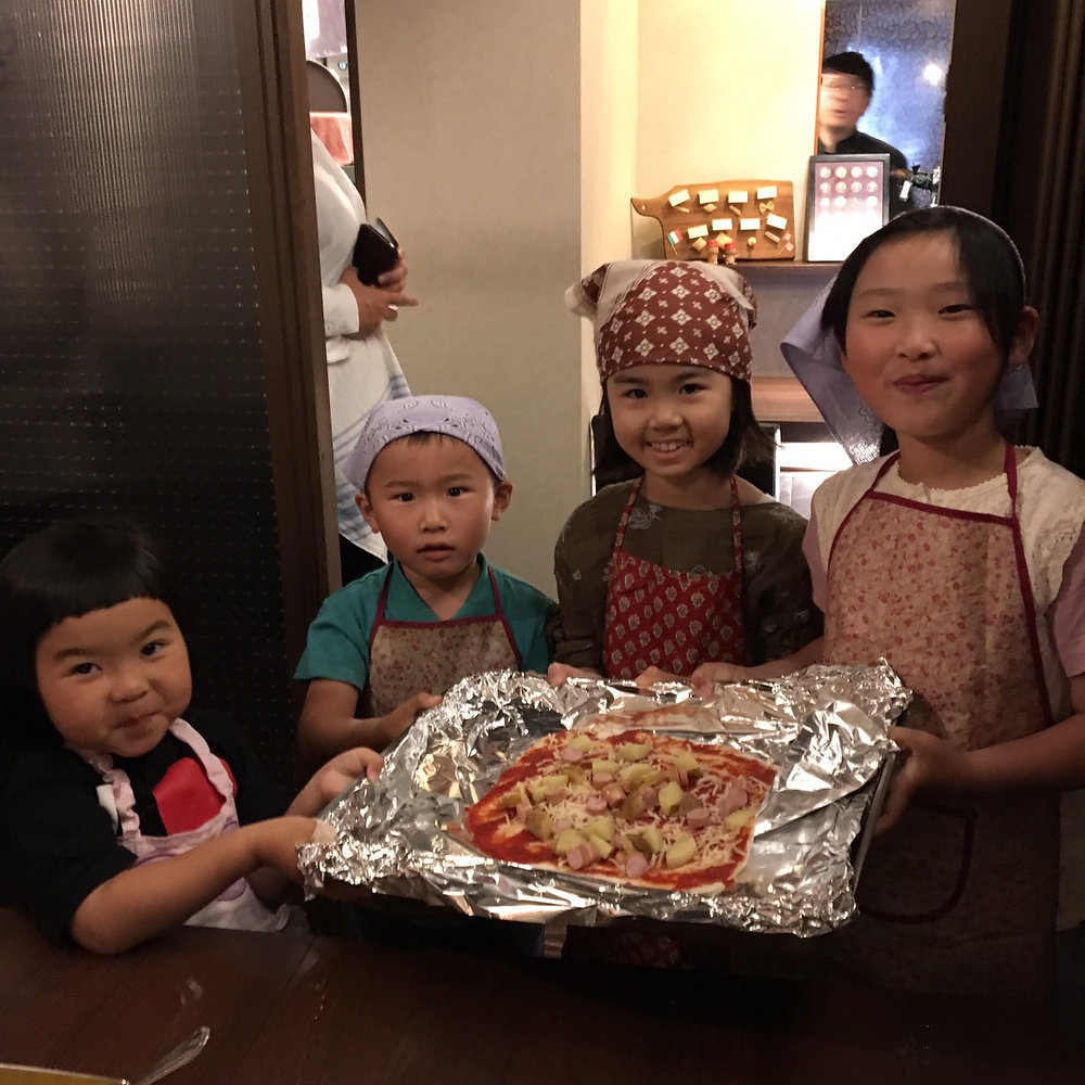 ランテルナロッサでピザ作り Pizza Making at Lanterna Rossa