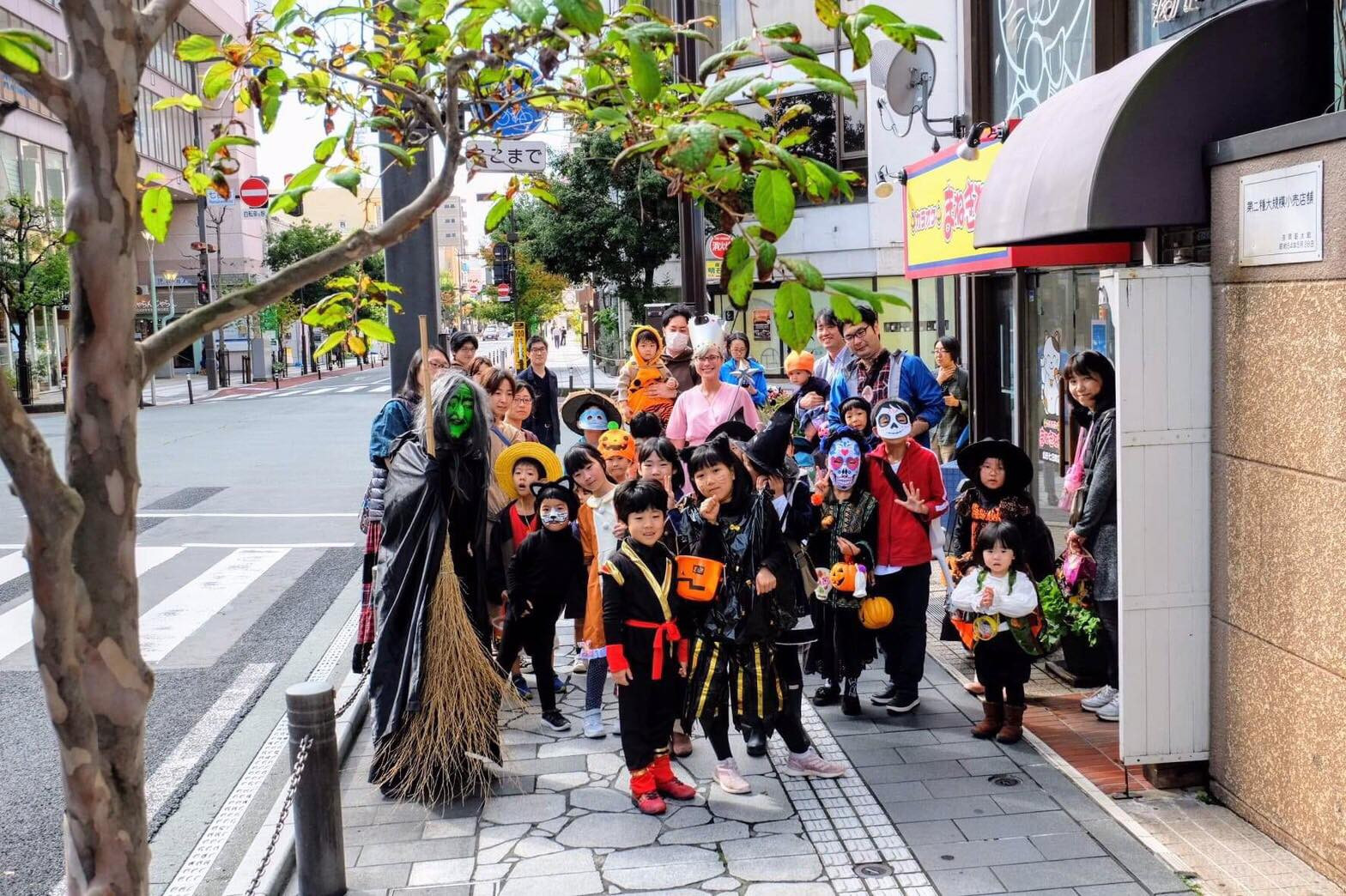 Happy Halloween from Deko Boko Eigo!