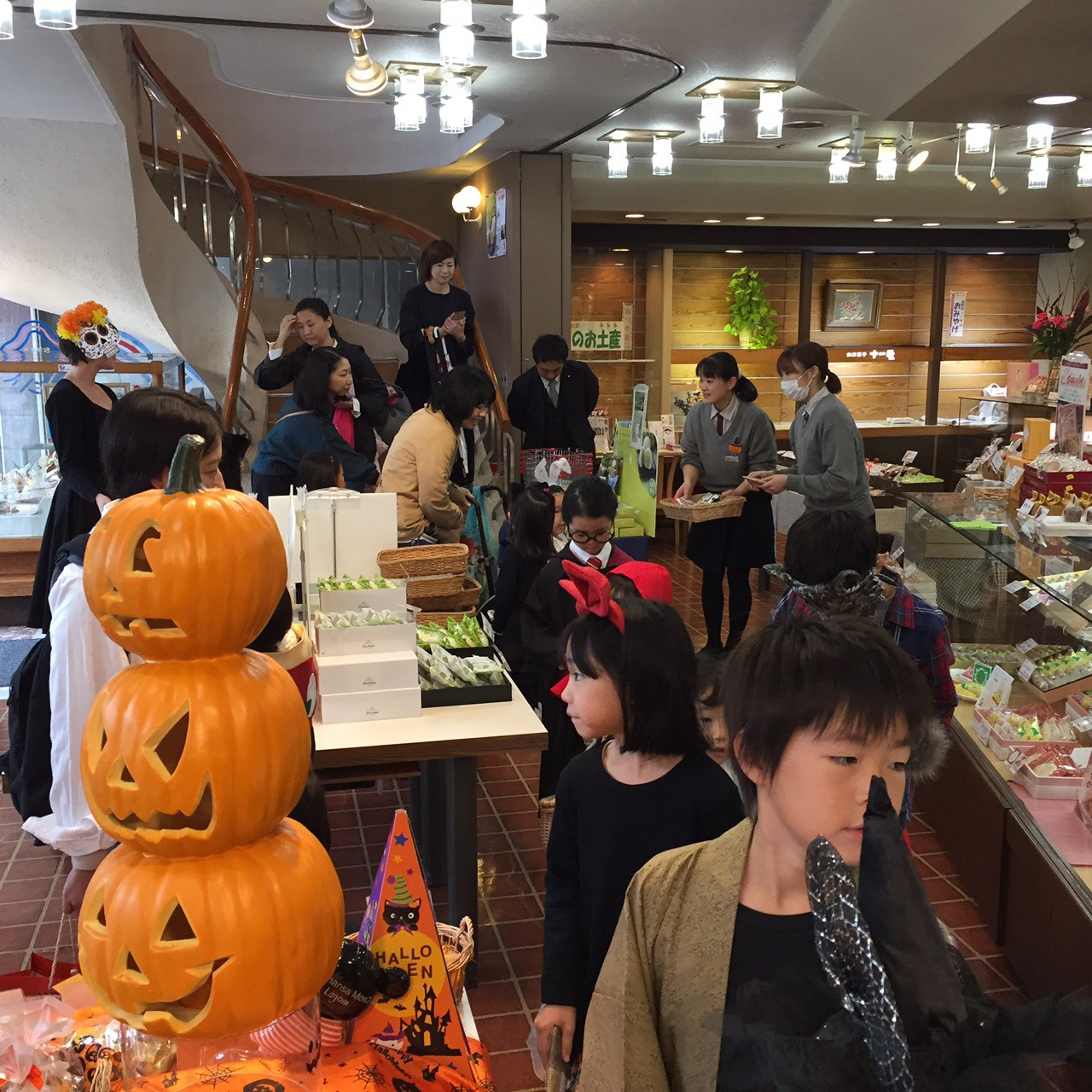 Stalking through Juichiya.